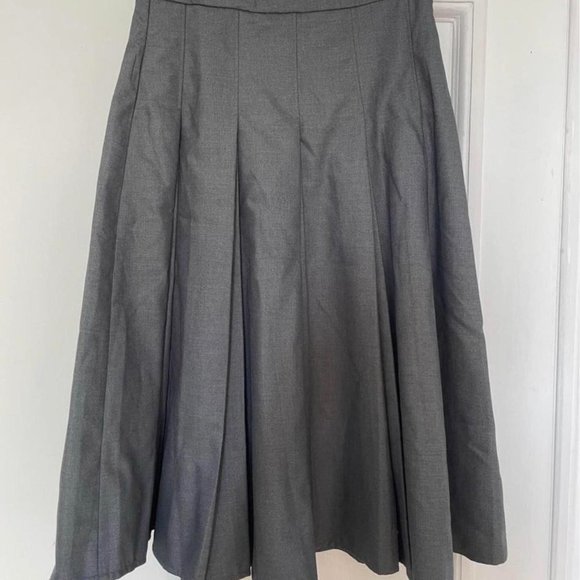 Grey Pleated Skirt - XS - Picture 2 of 3